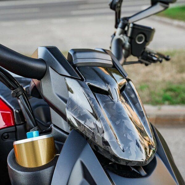 MANHART Forged Carbon Body Panel Umbaukit für Ducati Diavel 1260 (2)